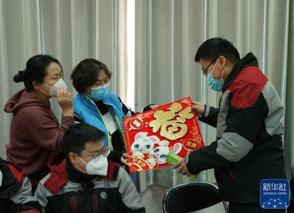 北京海淀：让春节留京快递员感受温暖