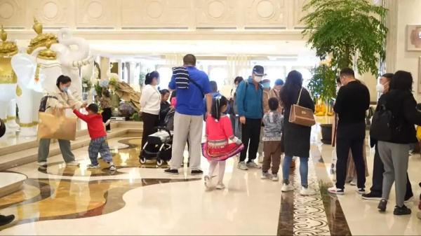 太火爆，订单量增长238%！云南多地酒店“一房难求”，超80%已订完