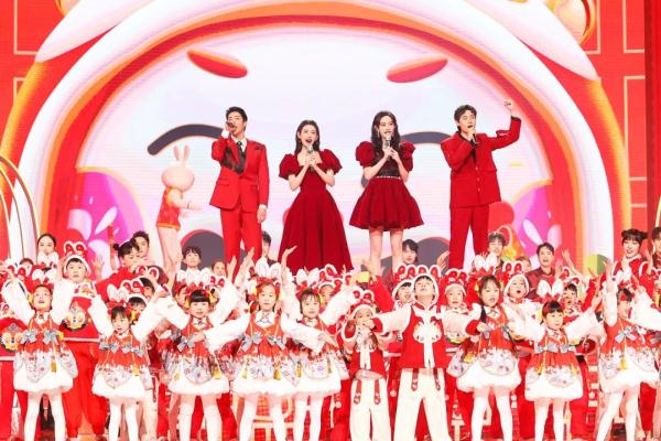 2023湖南卫视芒果TV春晚：年味出新、湘味出彩、人情味出圈