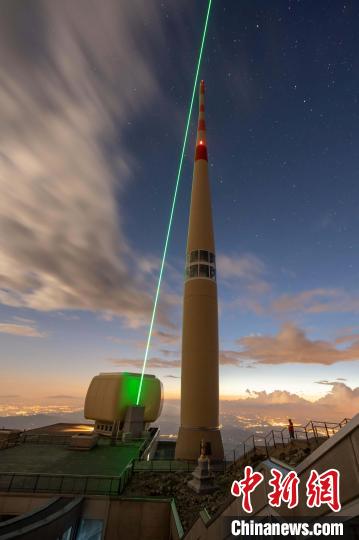 国际最新研究：天空强力激光能制造虚拟避雷针转移电击路径