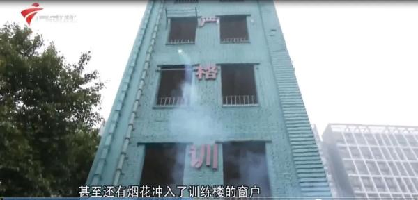 消防员做烟花爆竹燃放实验，3斤猪肉瞬间炸飞