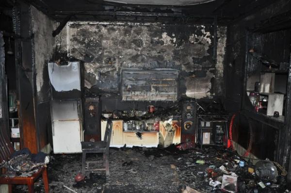 小火亡人!谨防! 小火亡人!谨防!