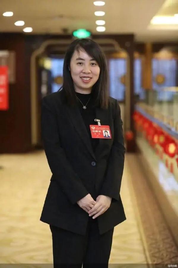 8成大学生想生两孩？学者：系误读！