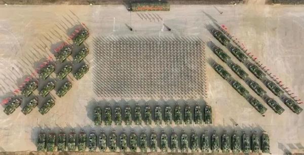 年货+1、礼物+1、温暖+1……这是属于中国军人的过年仪式感 年货+1、礼物+1、温暖+1……这是属于中国军人的过年仪式感