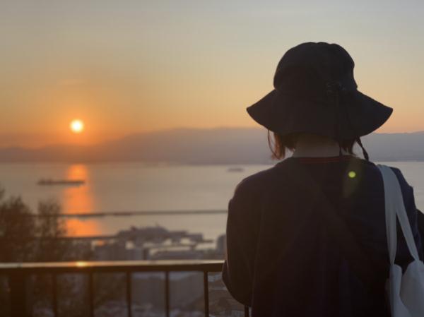 高铁上的旅客：在外不易，爸妈做的饭菜治愈这一年