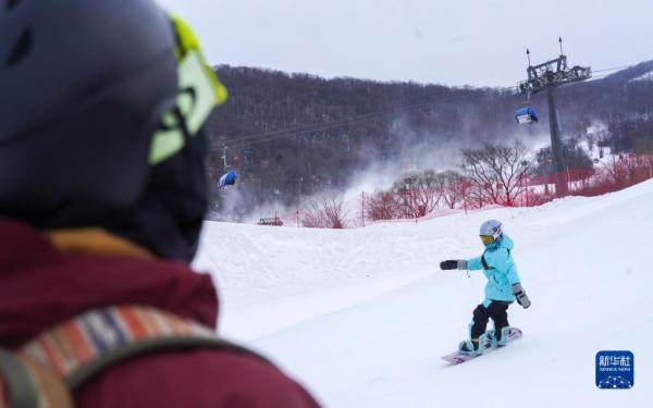 飞翔吧,滑雪少年 飞翔吧,滑雪少年
