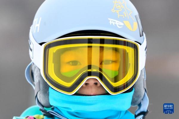 飞翔吧,滑雪少年 飞翔吧,滑雪少年