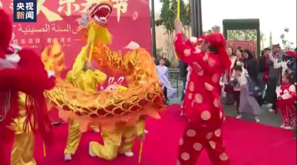 “欢乐春节”活动在多国举行 传递浓浓中国“年味儿”