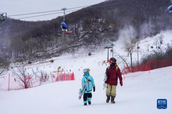 飞翔吧,滑雪少年 飞翔吧,滑雪少年