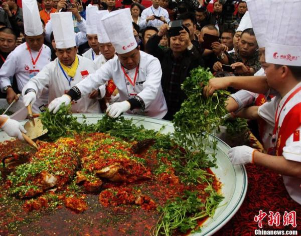 全国年味地图出炉！温州年夜饭“顶流”江蟹生、腊肉炒年糕、大黄鱼被点名