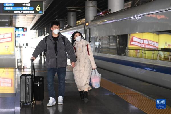 跨越千山万水的返乡路