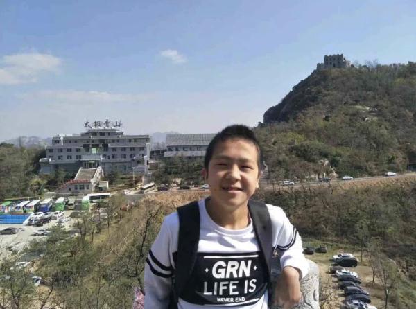 泪目！20岁男孩，1人救7命