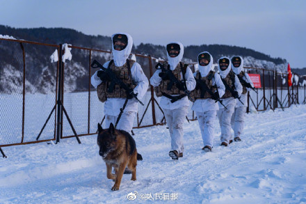 辛苦了！北极哨所官兵零下45℃踏雪执勤