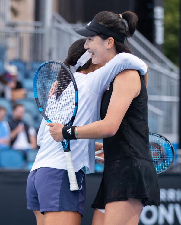 澳网:王欣瑜/内岛萌夏晋级女双第二轮 澳网:王欣瑜/内岛萌夏晋级女双第二轮