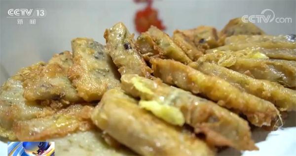 年俗小吃制作忙 品出兔年好彩头