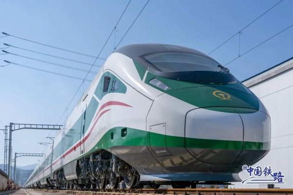 新型CR200J复兴号又上新,这次是“高原版” 新型CR200J复兴号又上新,这次是“高原版”