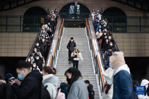 新春走基层·关注春运丨哈尔滨火车站迎来节前出行高峰 新春走基层·关注春运丨哈尔滨火车站迎来节前出行高峰