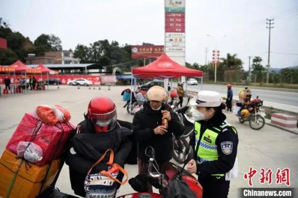 今年的“摩托大军”为什么变少了？