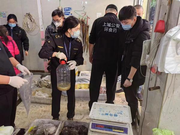 这种小黄鱼不要买!有毒 这种小黄鱼不要买!有毒