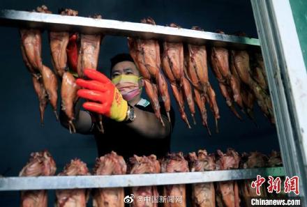 四川人一年吃掉3亿只兔子 四川人一年吃掉3亿只兔子