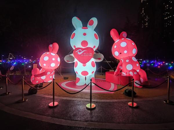 成都成华区：萌兔迎春年味浓 最美就是回家路