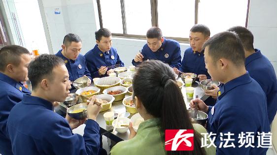 爱在长沙·温暖团圆饭丨万家团圆时 感谢有你坚守