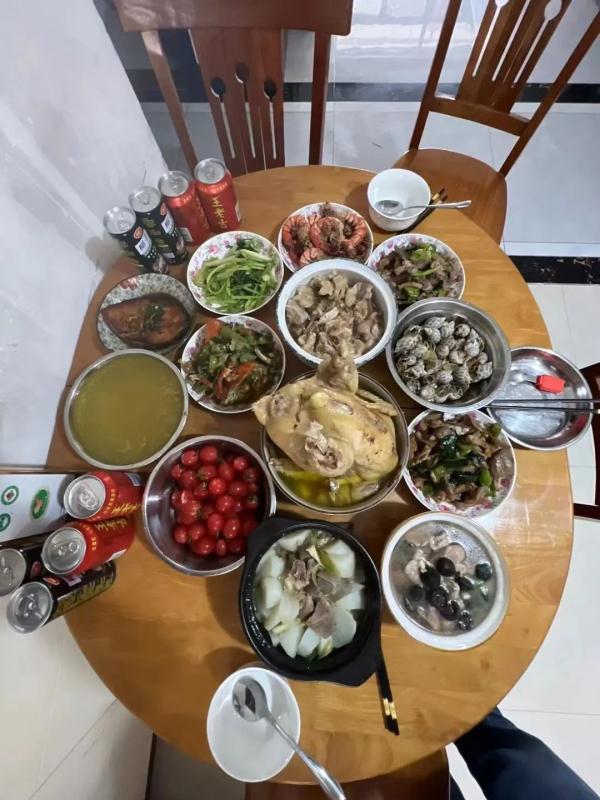 除夕年夜饭，你家吃的啥？快来看看广西人的餐桌上都有哪些“大餐”→