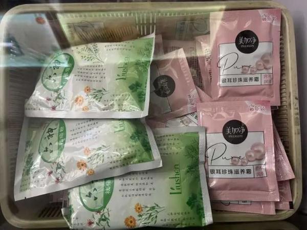 “这就是最大牌”！上海阿姨爷叔扎堆去这里扫货：很多东西只有这里有