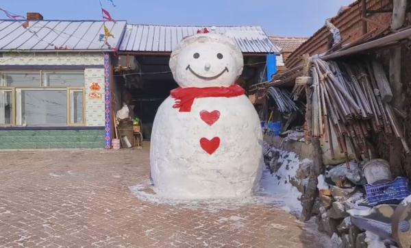 哈爾濱網紅大雪人,有