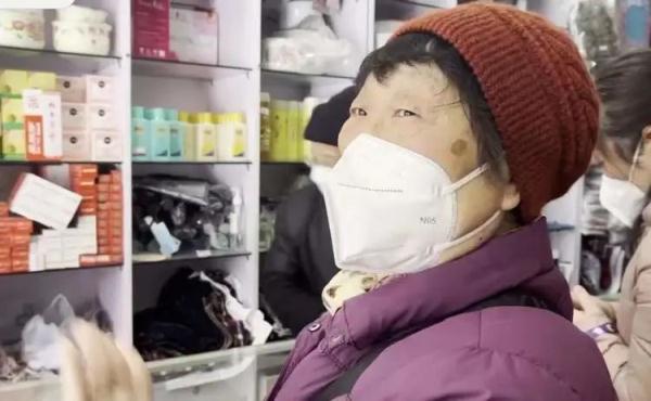 “这就是最大牌”！上海阿姨爷叔扎堆去这里扫货：很多东西只有这里有