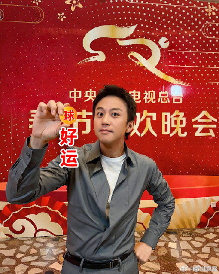 飞起来了！邓超动如脱兔