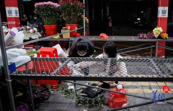 时隔两年，我们重回西湖路开花档