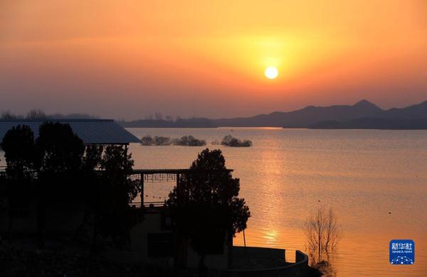 镜头里的中国年：兔年第一天的中国