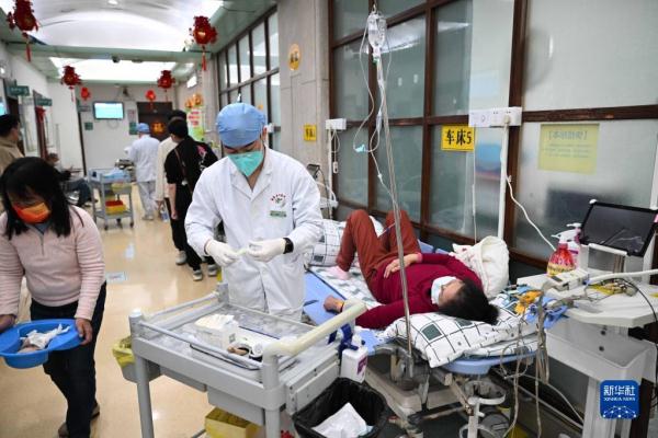 急诊室的除夕夜