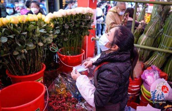 时隔两年，我们重回西湖路开花档