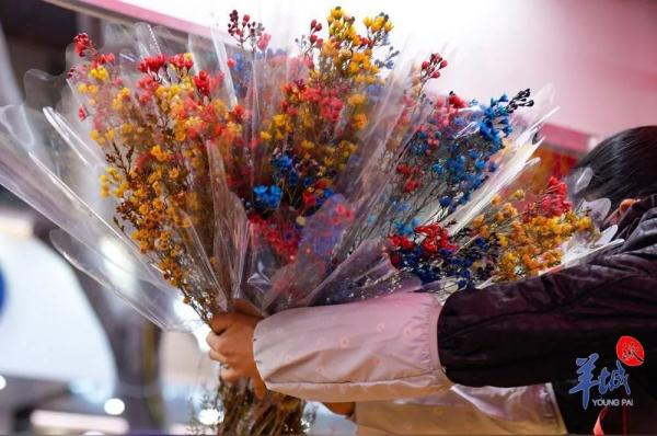 时隔两年，我们重回西湖路开花档