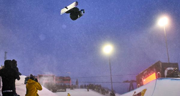 武绍桐获单板滑雪U型场地技巧世界杯莱克斯站亚军