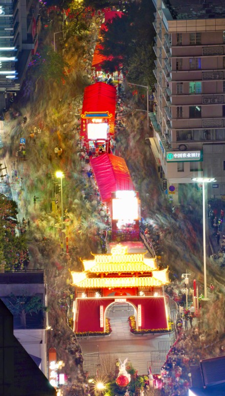 广州越秀西湖花市三天接待152万人次!这是兔年第一个爆款吧 广州越秀西湖花市三天接待152万人次!这是兔年第一个爆款吧