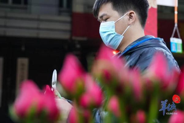 时隔两年，我们重回西湖路开花档