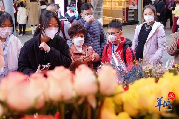 时隔两年，我们重回西湖路开花档