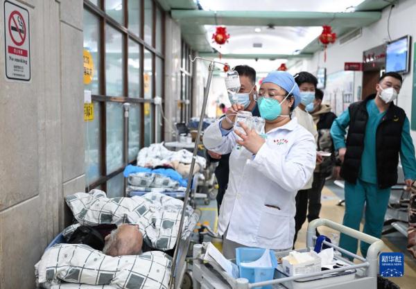 急诊室的除夕夜