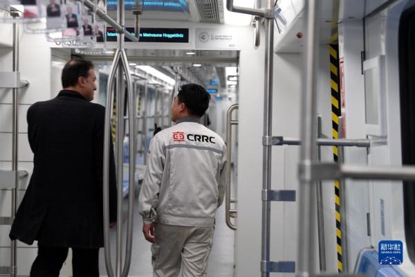 中国造地铁列车在伊斯坦布尔新机场线投入运营