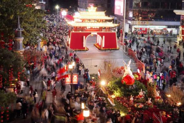 广州西湖花市3天接待152万人次