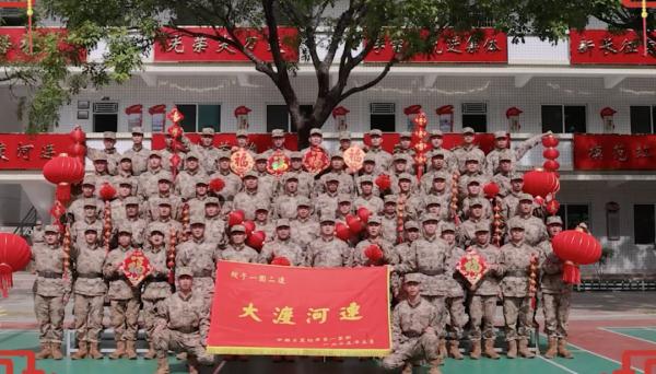 硬核祝福送上!人民子弟兵给大家拜年啦 硬核祝福送上!人民子弟兵给大家拜年啦