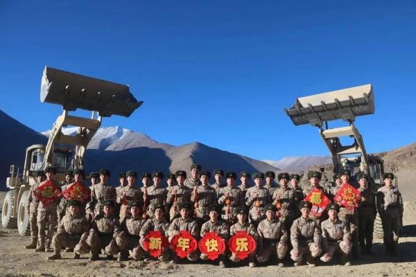 硬核祝福送上!人民子弟兵给大家拜年啦 硬核祝福送上!人民子弟兵给大家拜年啦