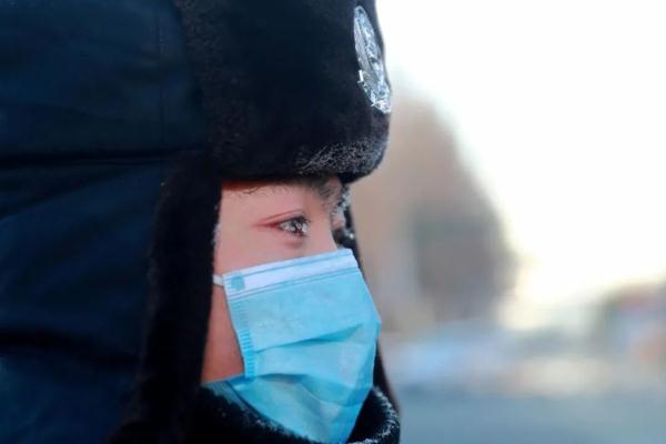 “冻”真格！哈尔滨冷到破纪录，当你冷到“发紫”，他们在……