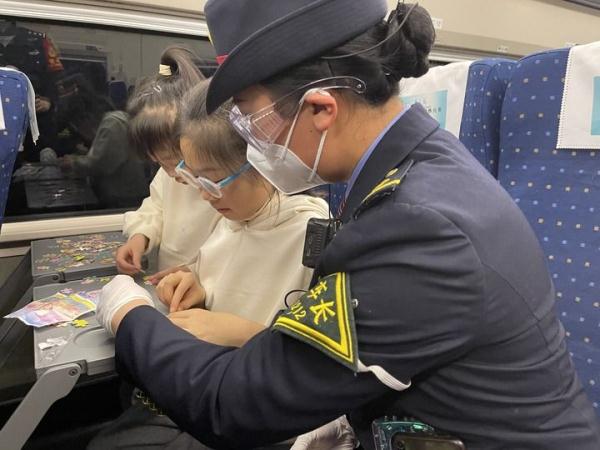 丁车长的“百宝箱”和她的童年梦