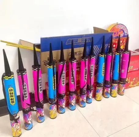 实测！网红烟花“加特林”威力有多大→