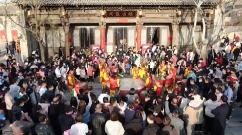 听，这里的年味儿浓