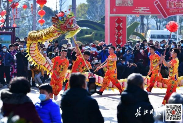 订单暴涨！客流量连创新高！武汉这些地方太“热”了……